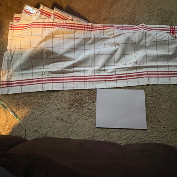 Curtain valances 40 in wide x 16 in long rod panel Seems like cotton fabric . - Picture 2 of 2